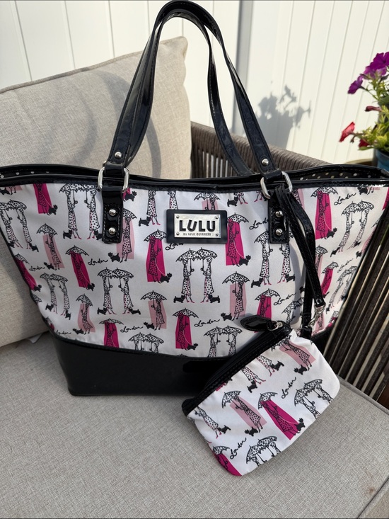 Lulu Guinness Handbags - Lulu Guinness White Tote with Pink & Black Fashion Print